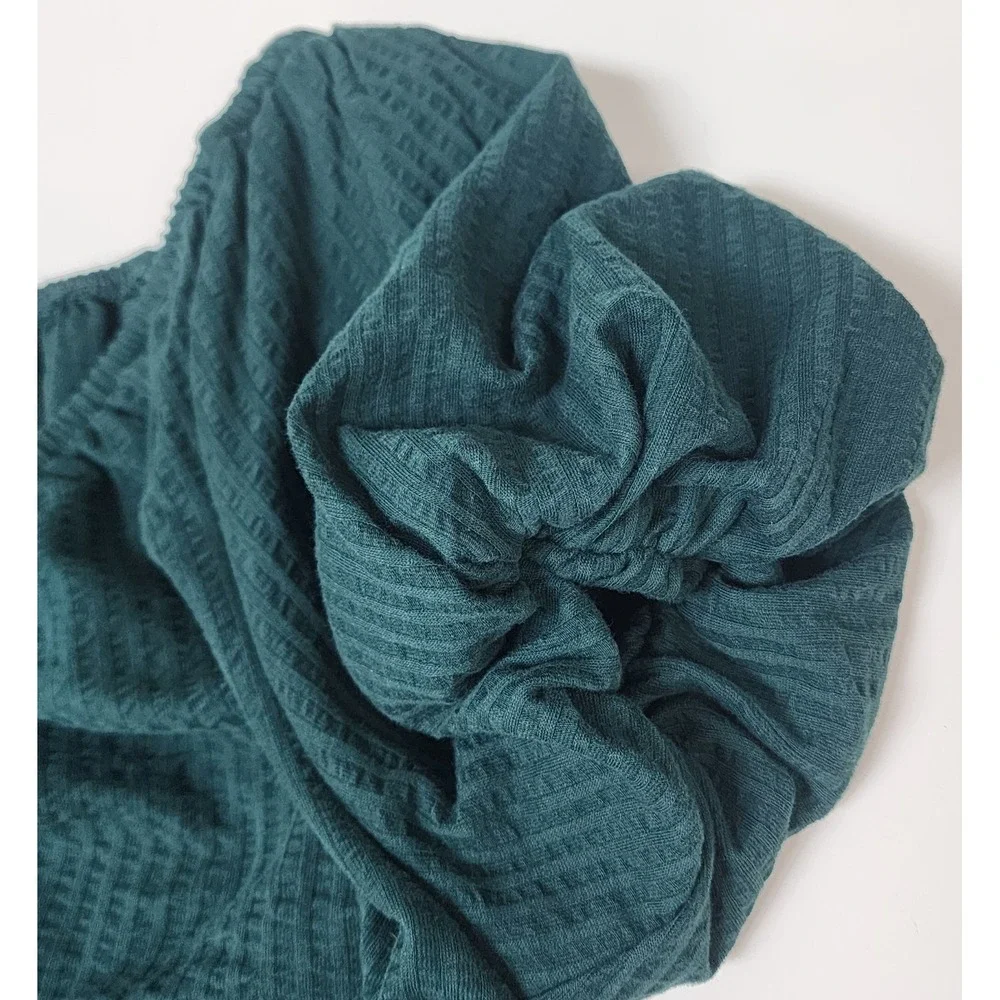 LOFT Ruched V Neck Top Women's M Green Puff Sleeve Ribbed Casual Minimalist